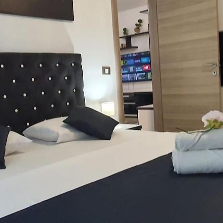 Alezzy Reasort Luxury Apartment 81 Prima Linie La Mare Năvodari Εξωτερικό φωτογραφία